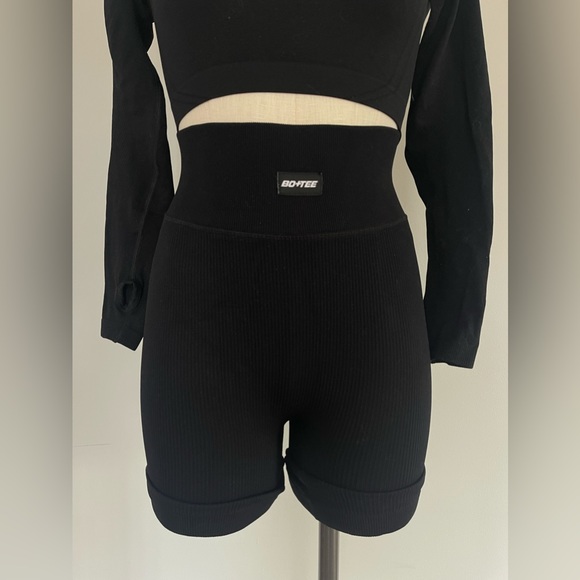 Bo + Tee Size Small Game On Ribbed High-Waisted Shorts in Black - Picture 9 of 13